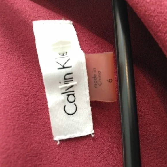 NWOT Calvin Klein Elegant Red Bell Sleeve Dress Size 6 - Picture 2 of 5